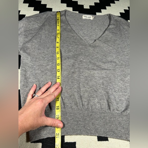 Comfiest, LINE + DOT sweater!! - Picture 9 of 12